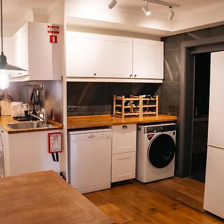 Wisteria * فونشال